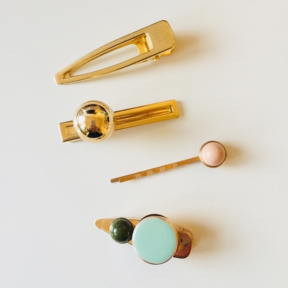 ASOS Accessories - Gold hair clip bundle